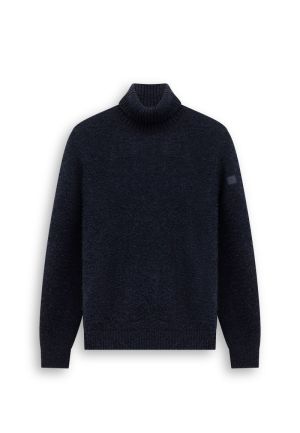  5900